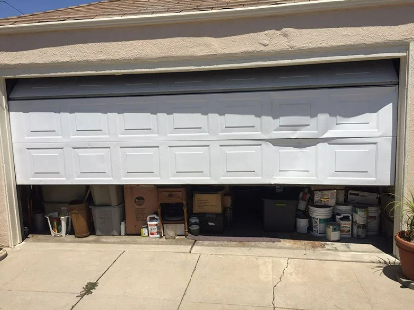 garage door panel repair service of expert of Garage Door Repair Downtown Sarasota FL.